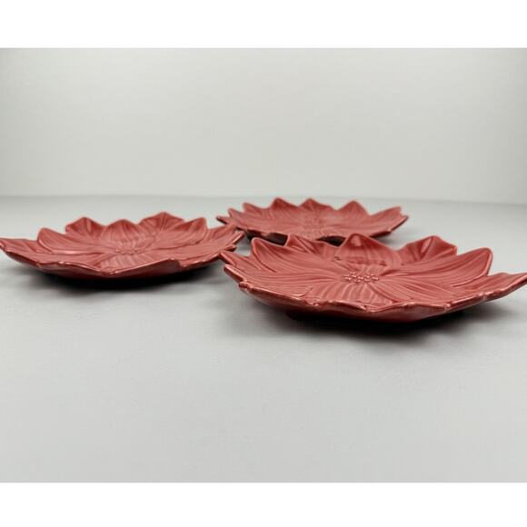 Williams Sonoma Poinsettia Appetizer Plates Set 3 Stoneware Christmas Dessert - Picture 3 of 8